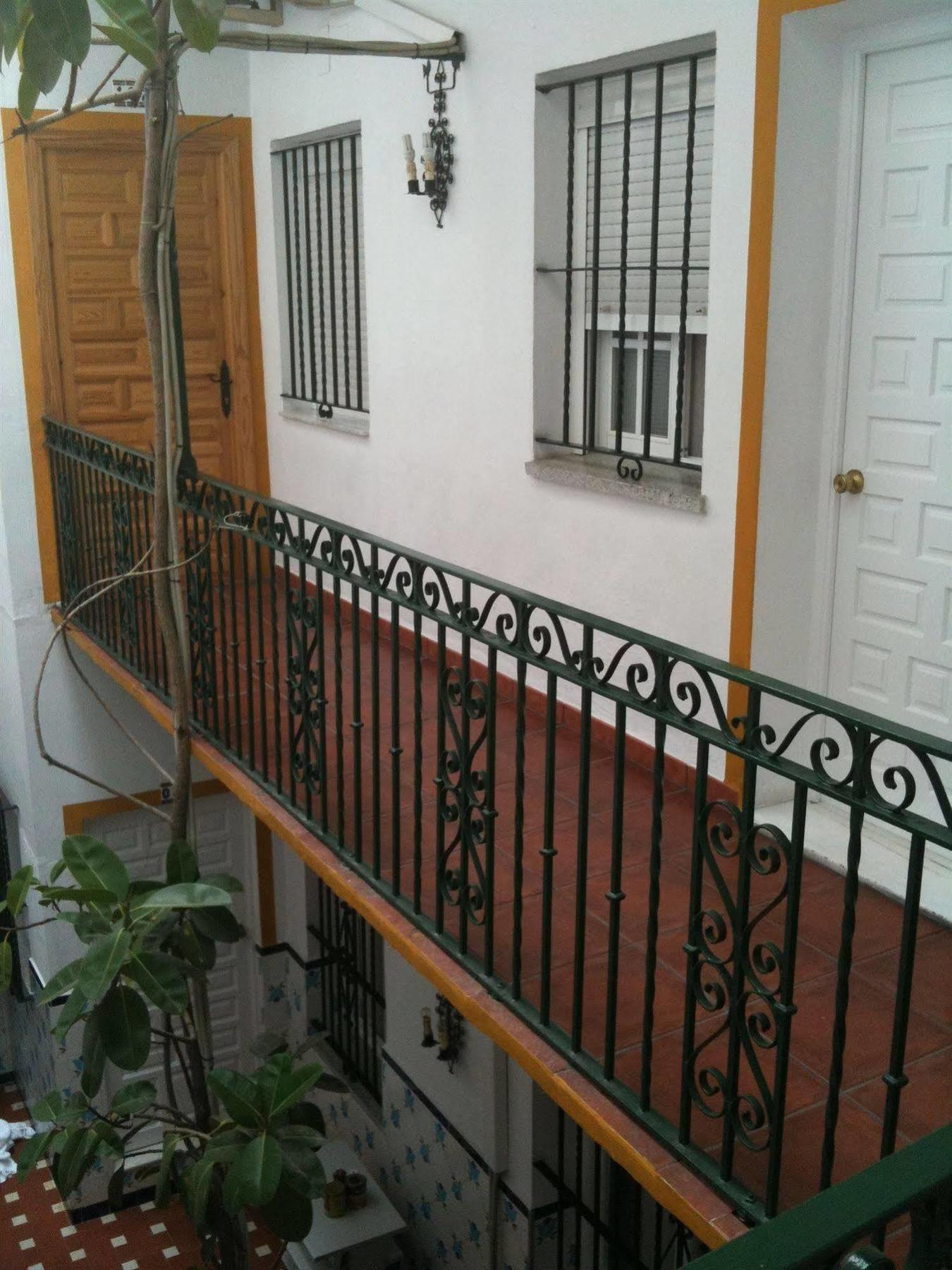 Hostal Atenas Seville Exterior photo